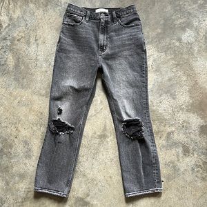 🖤🖤 A&F Ankle Straight Ultra High Rise 26/2 Short Black 🖤🖤